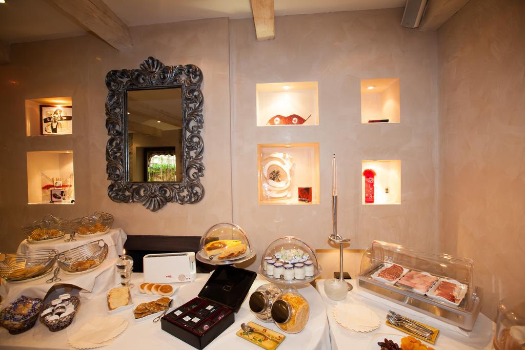 Paris Rome Hotel Menton Eksteriør billede