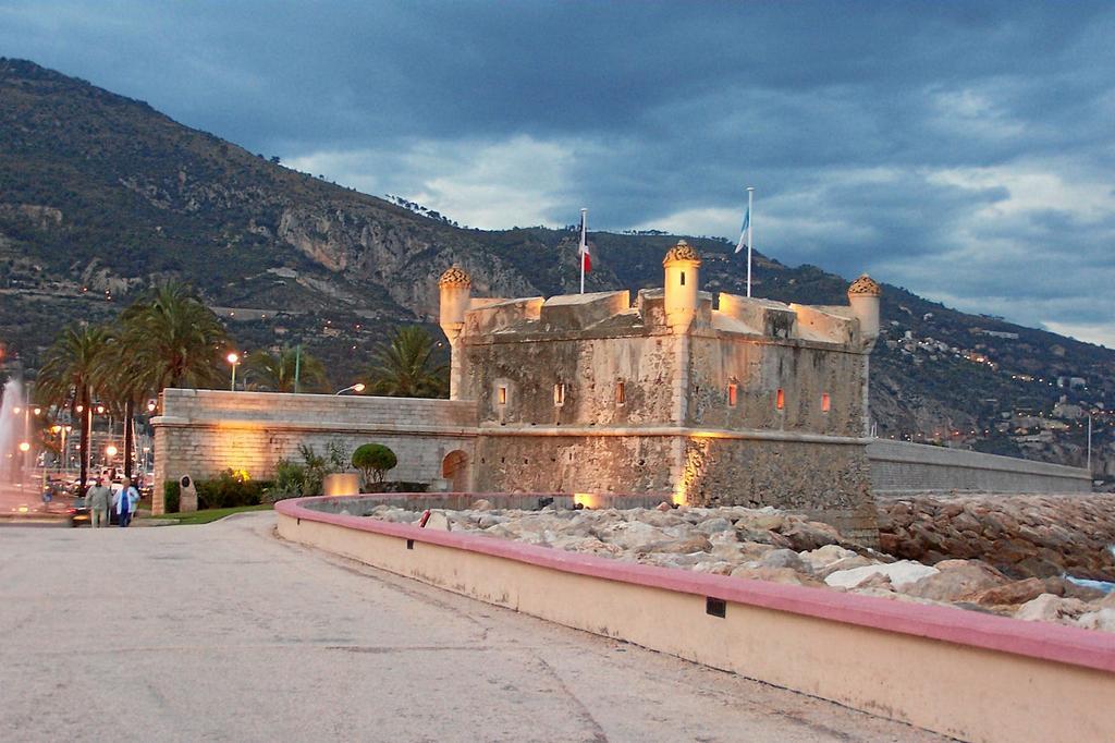 Paris Rome Hotel Menton Eksteriør billede